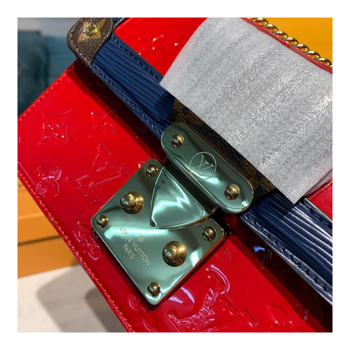 Louis Vuitton Monogram Vernis LV Wynwood M90445