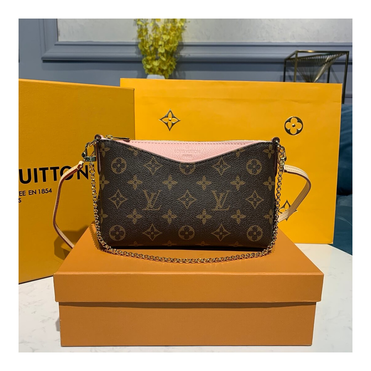 Louis Vuitton Pallas Clutch M41638 M41639 M44058 M44037