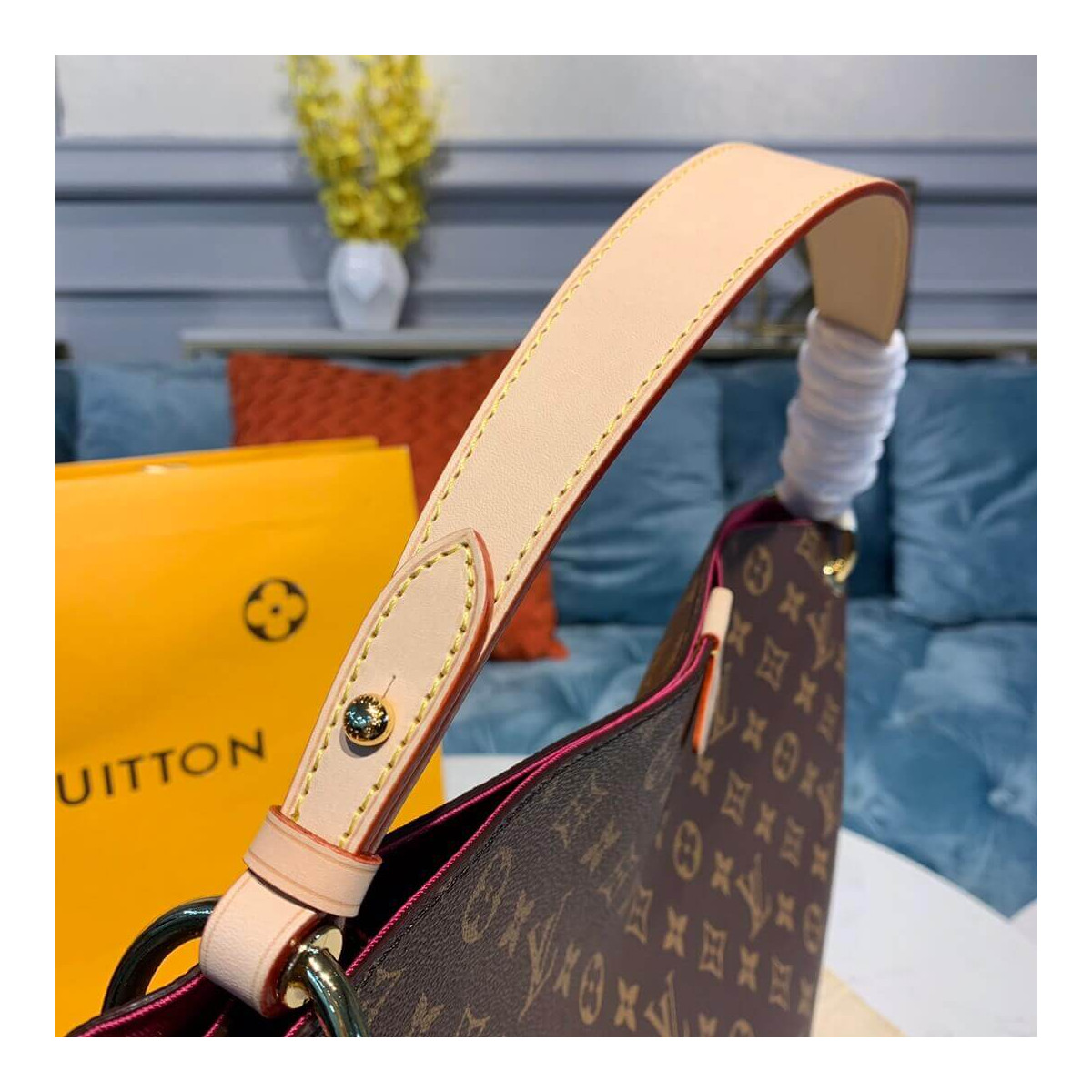 Louis Vuitton Monogram Canvas Graceful MM M43703