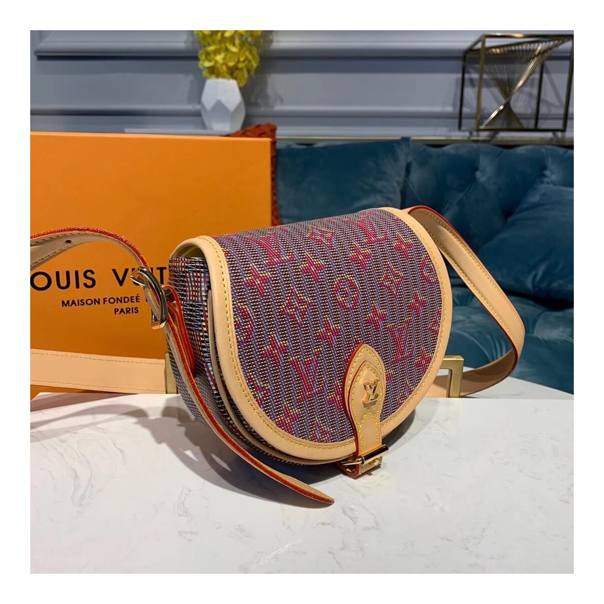 Louis Vuitton Tambourin Handbag M55460