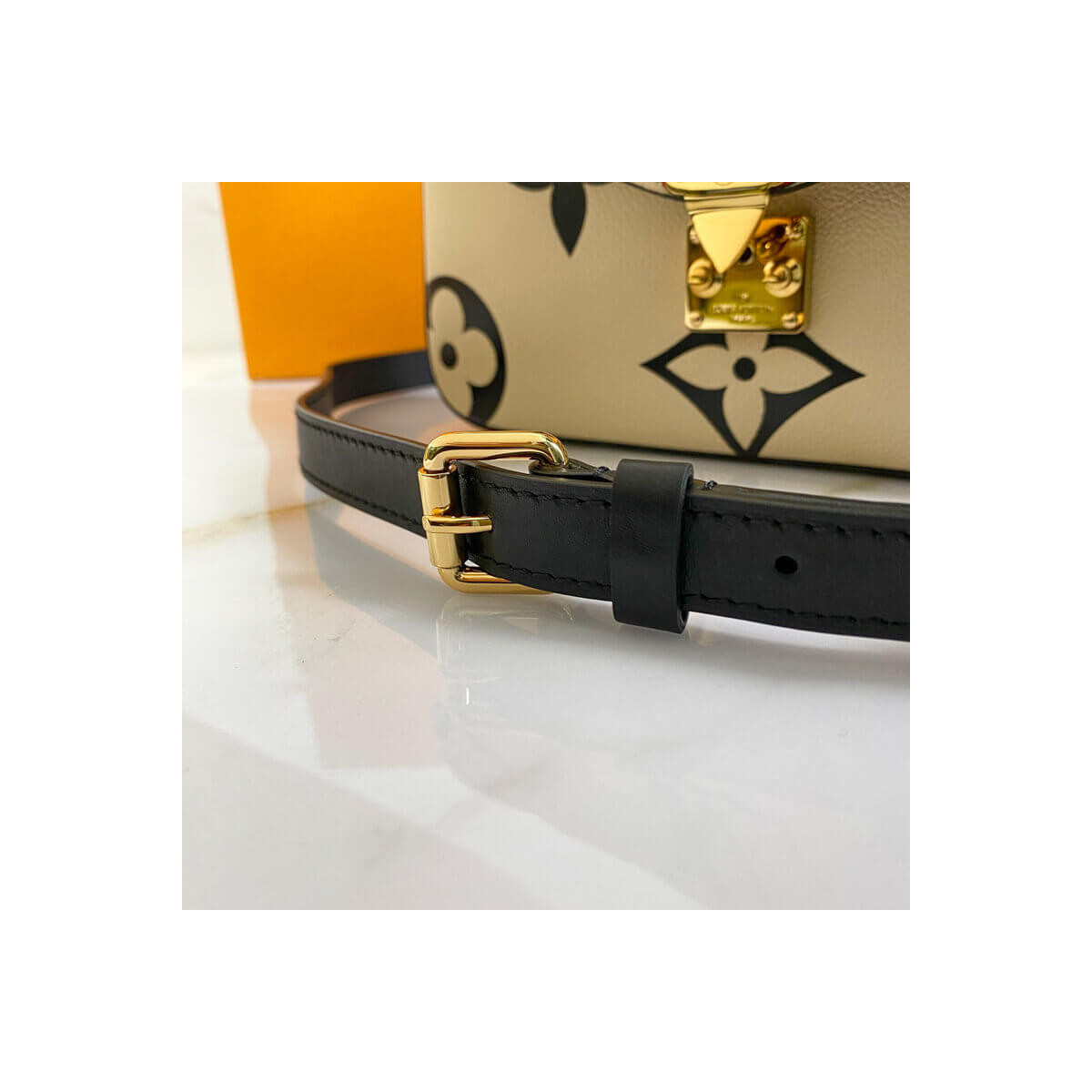 Louis Vuitton LV Crafty Pochette Metis M45384 M45385