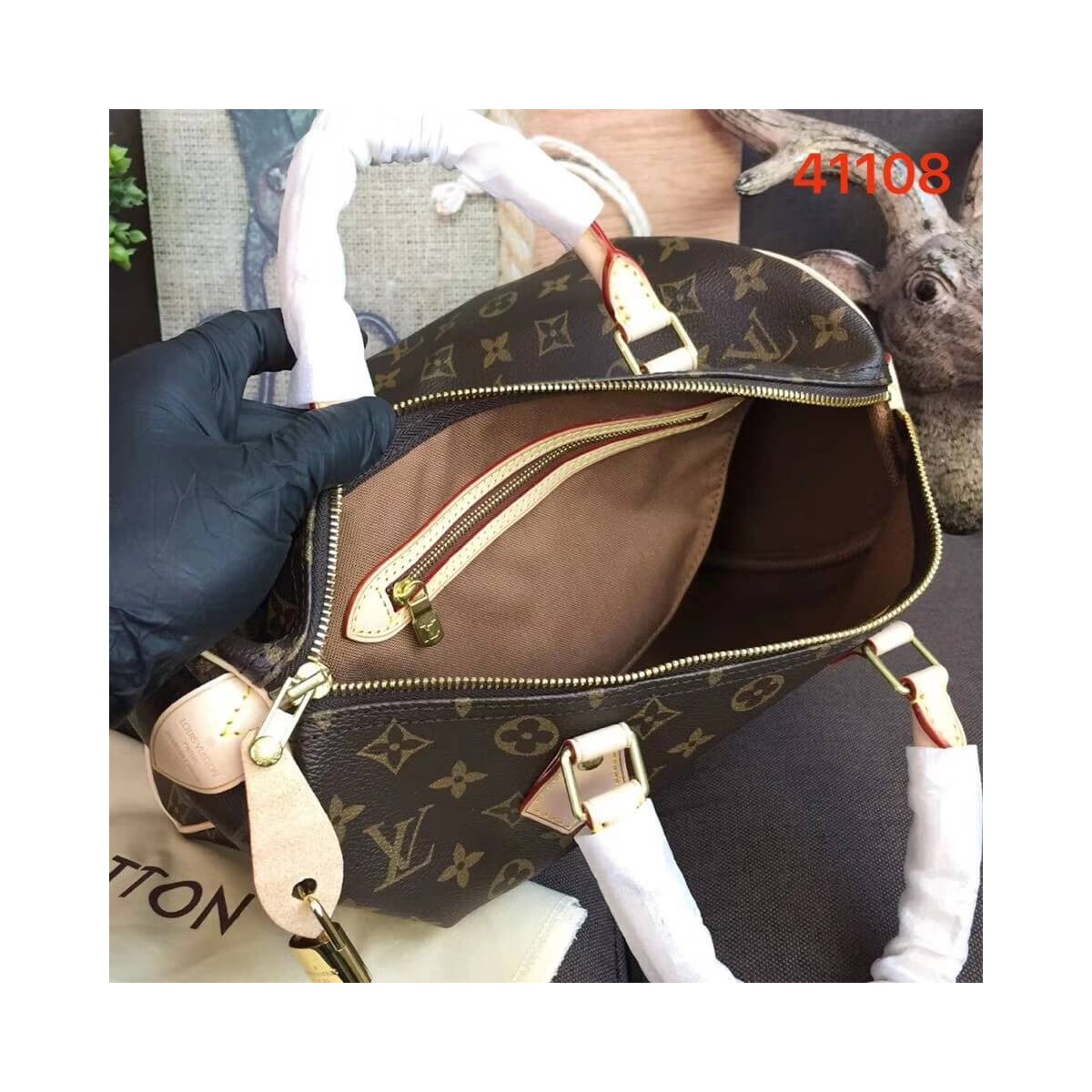 Louis Vuitton Monogram Canvas Speedy 30 M41108