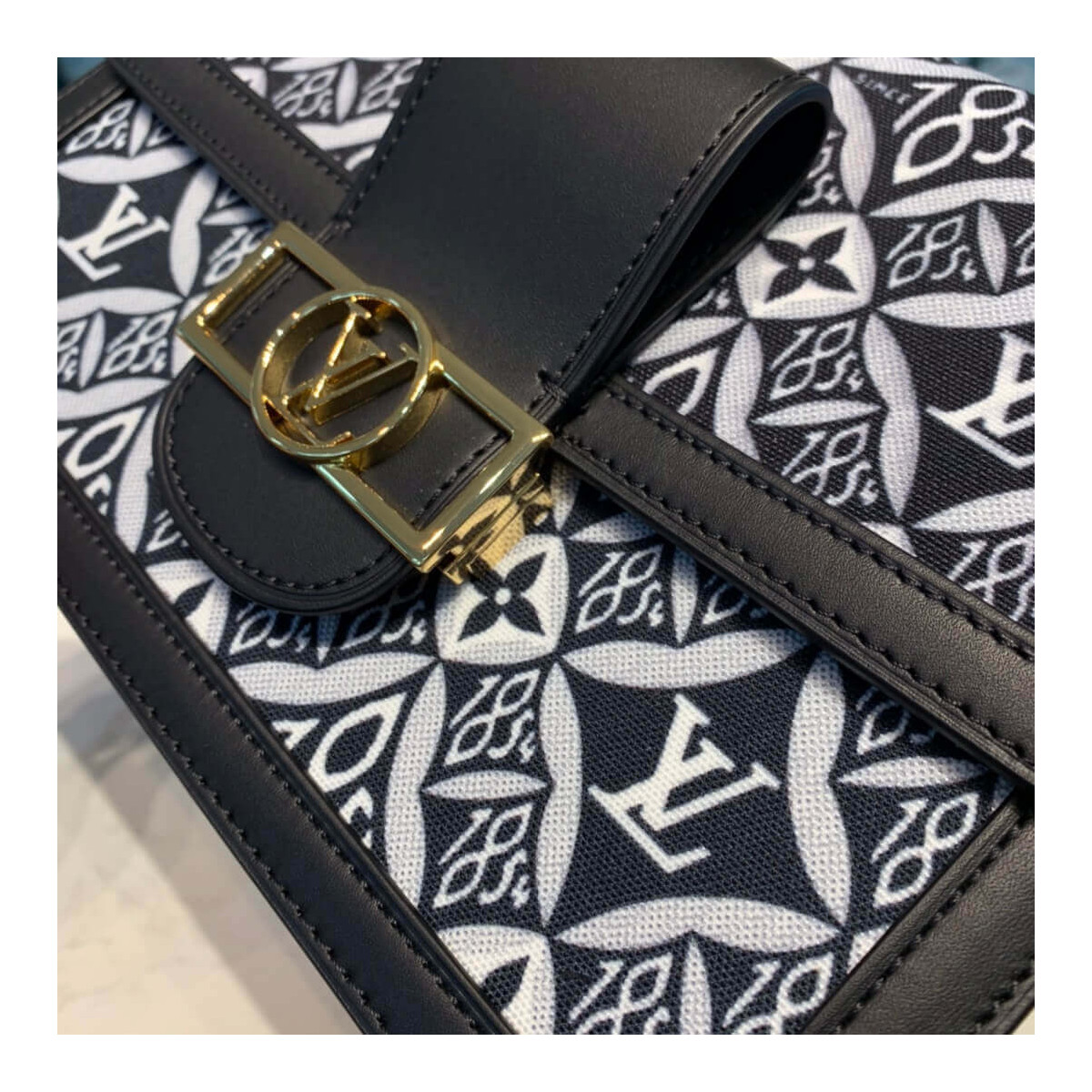 Louis Vuitton Denim Dauphine MM M57211