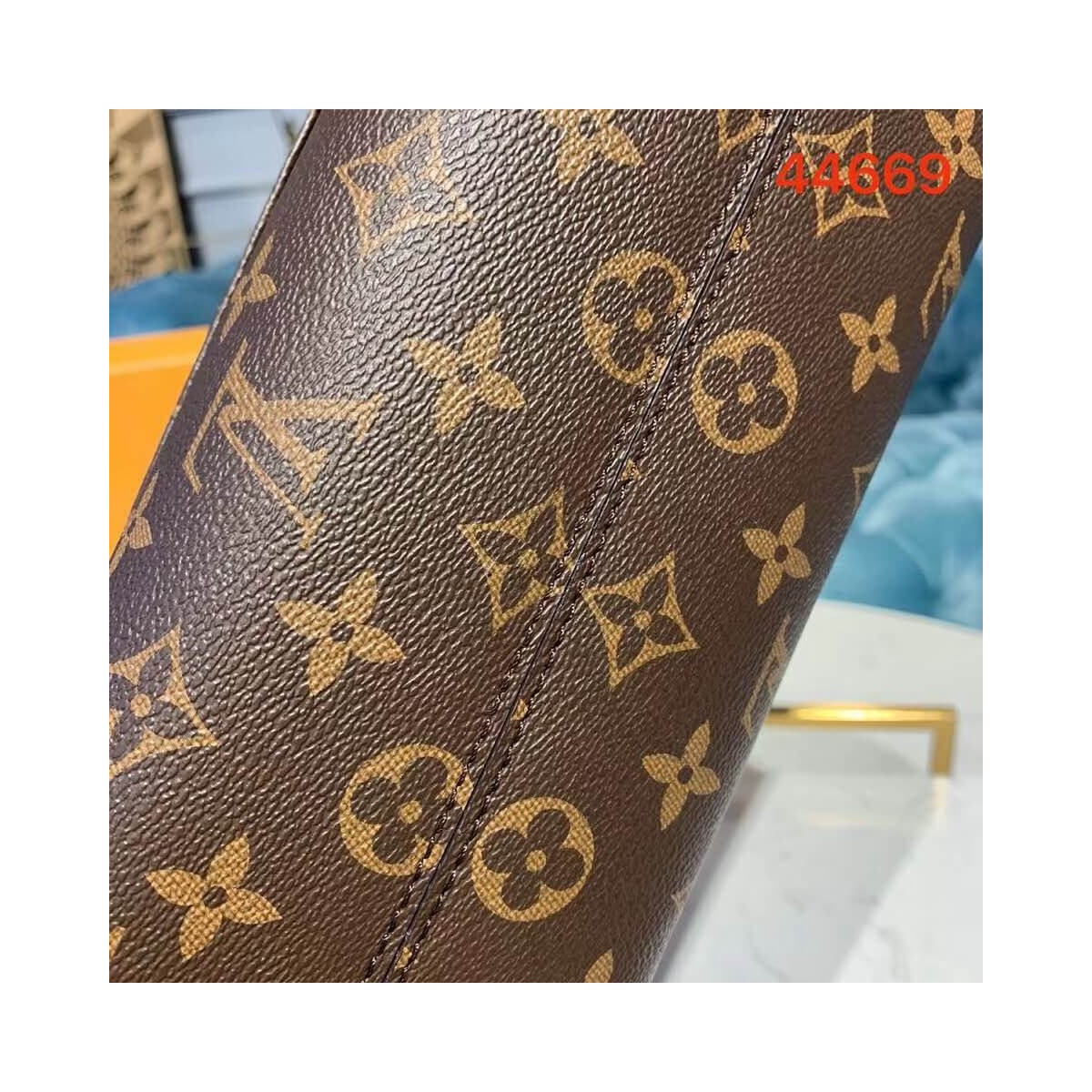 Louis Vuitton Monogram Canvas Cluny MM M44669