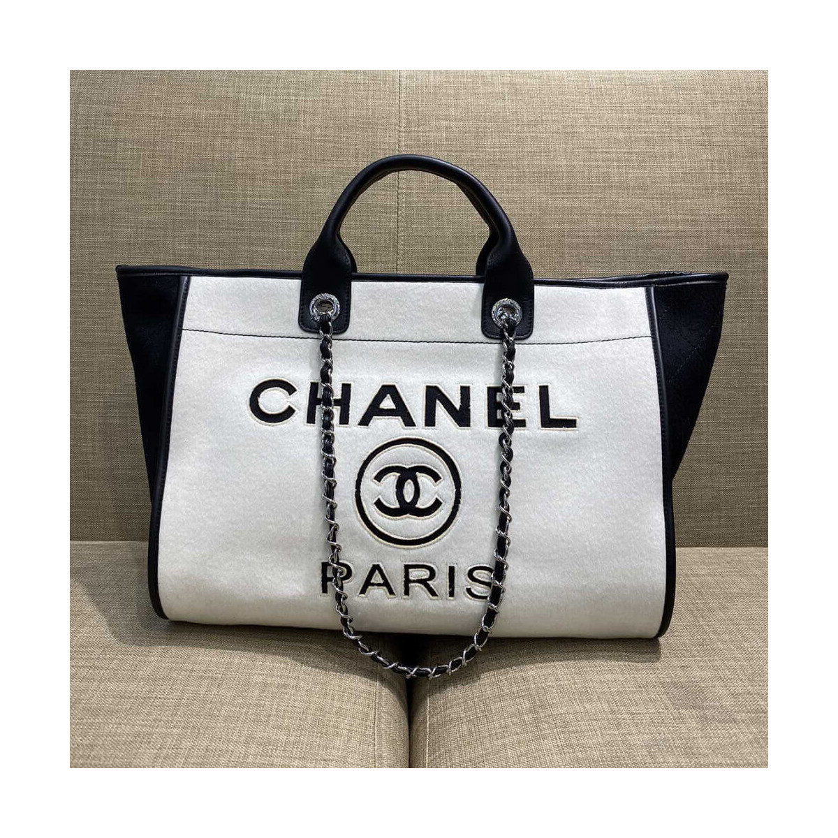 Chanel Wool Felt Deauville Shopping Bag A60598 White/Black