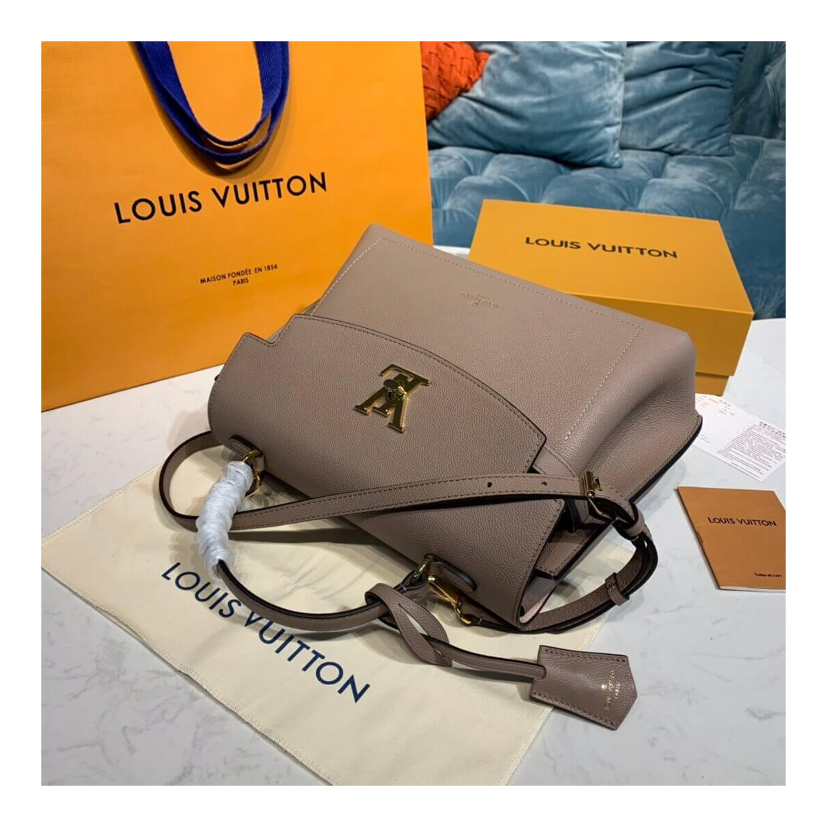 Louis Vuitton Lockme Ever BB M53937