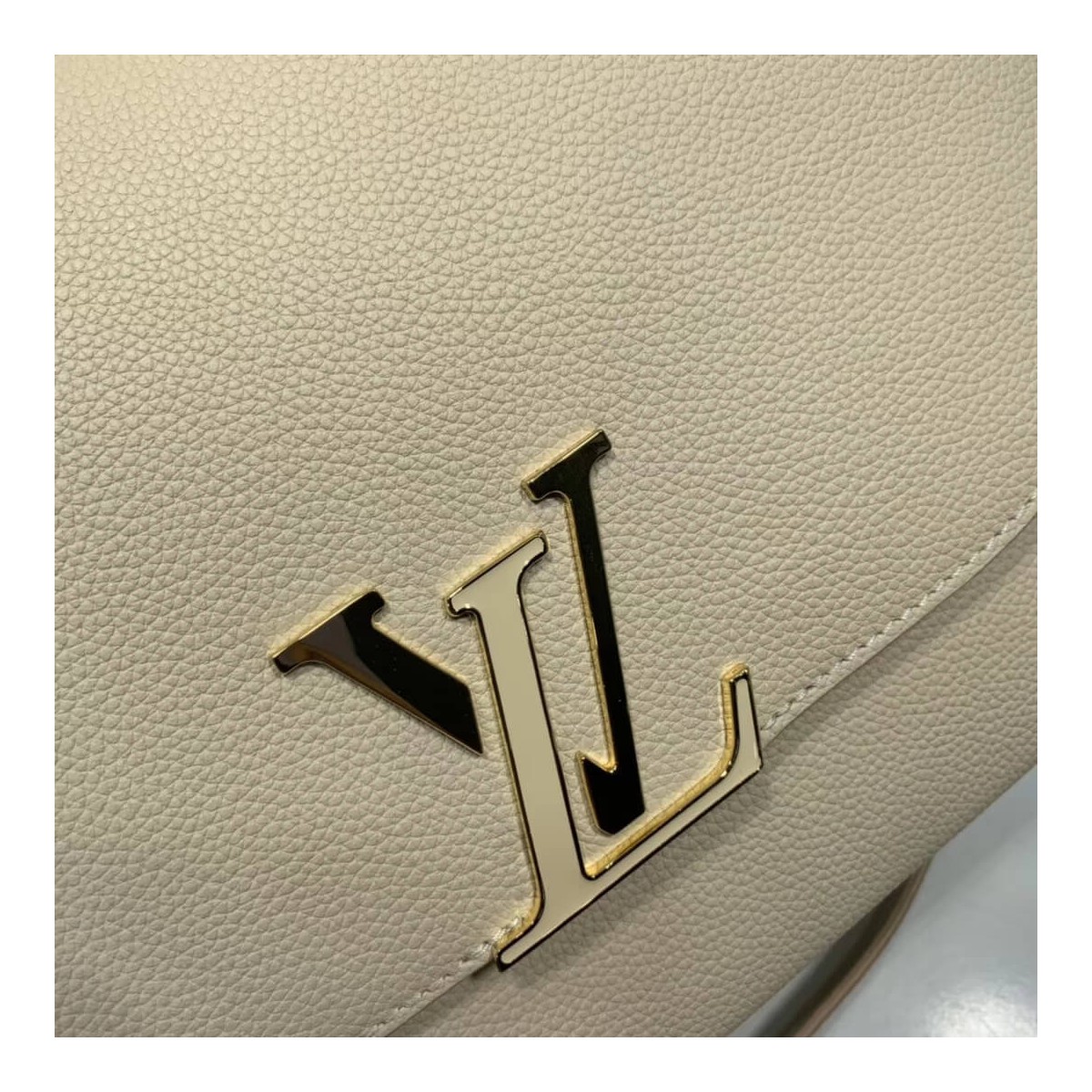 Louis Vuitton Volta M55060 M53771 M55214 M55222