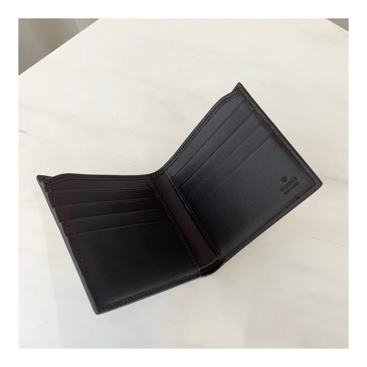 Gucci Web GG Supreme Wallet 408827