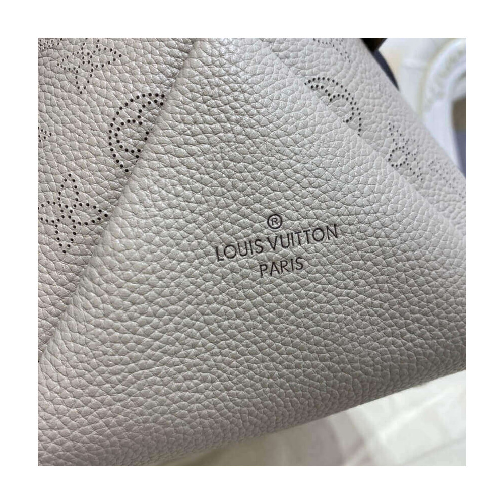 Louis Vuitton Beaubourg Hobo MM M56084