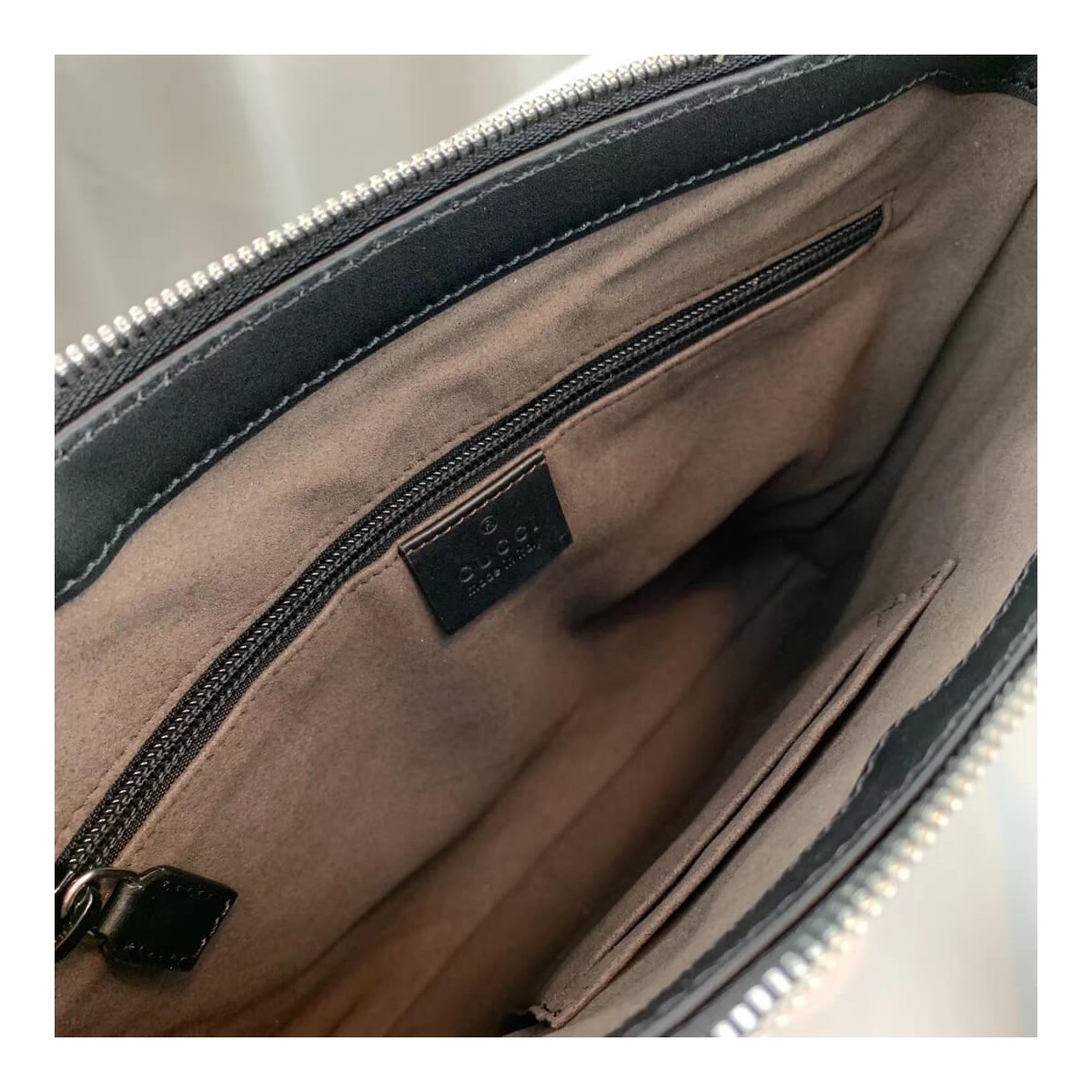 Gucci Signature Messenger 406410