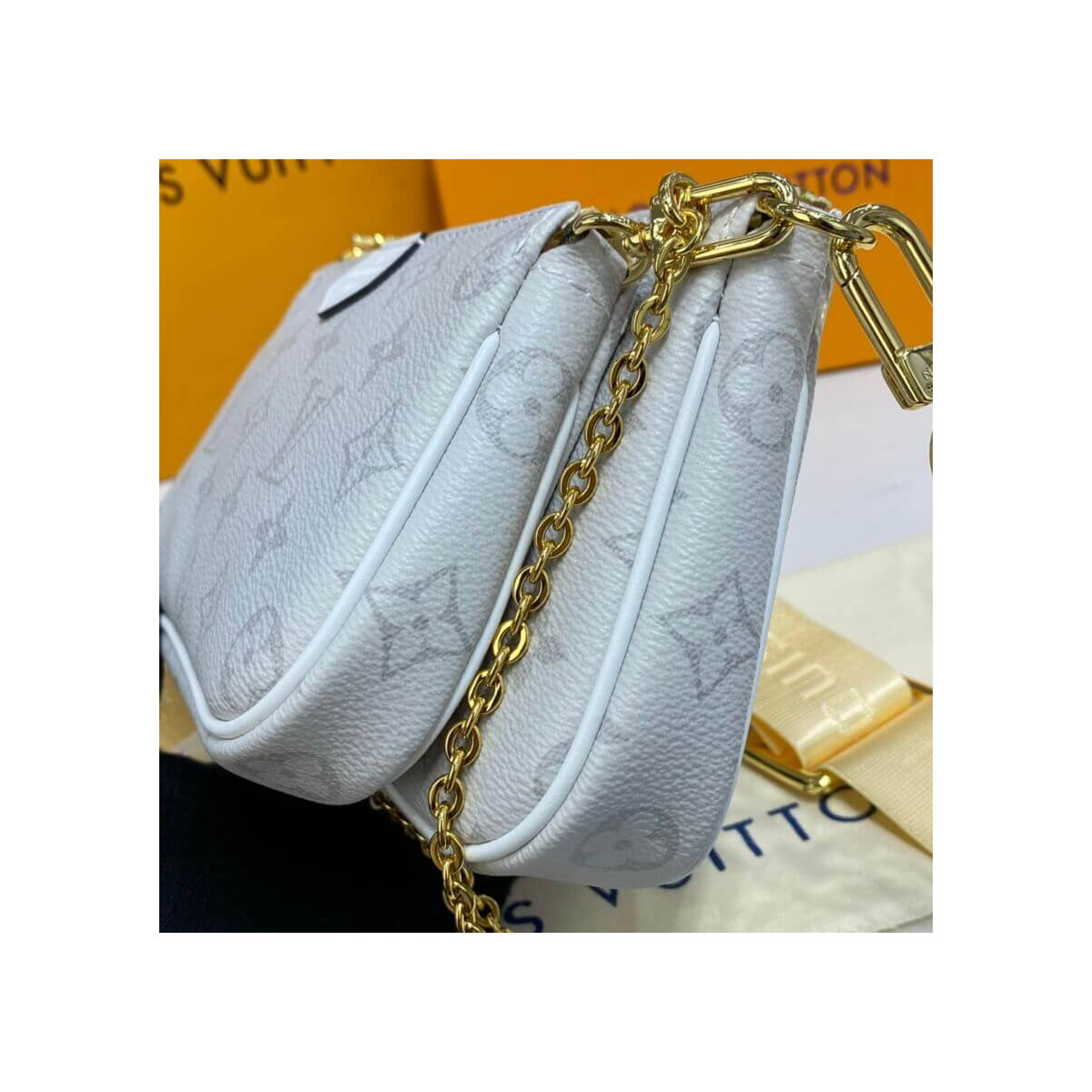 Louis Vuitton Monogram Multi Pochette Accessoires White