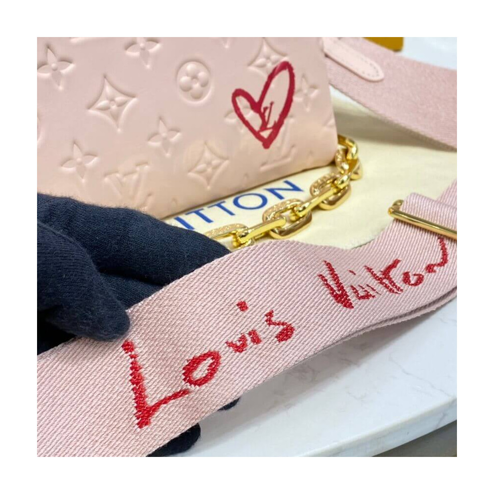 Louis Vuitton Fall In Love Coussin PM Light Pink M58739