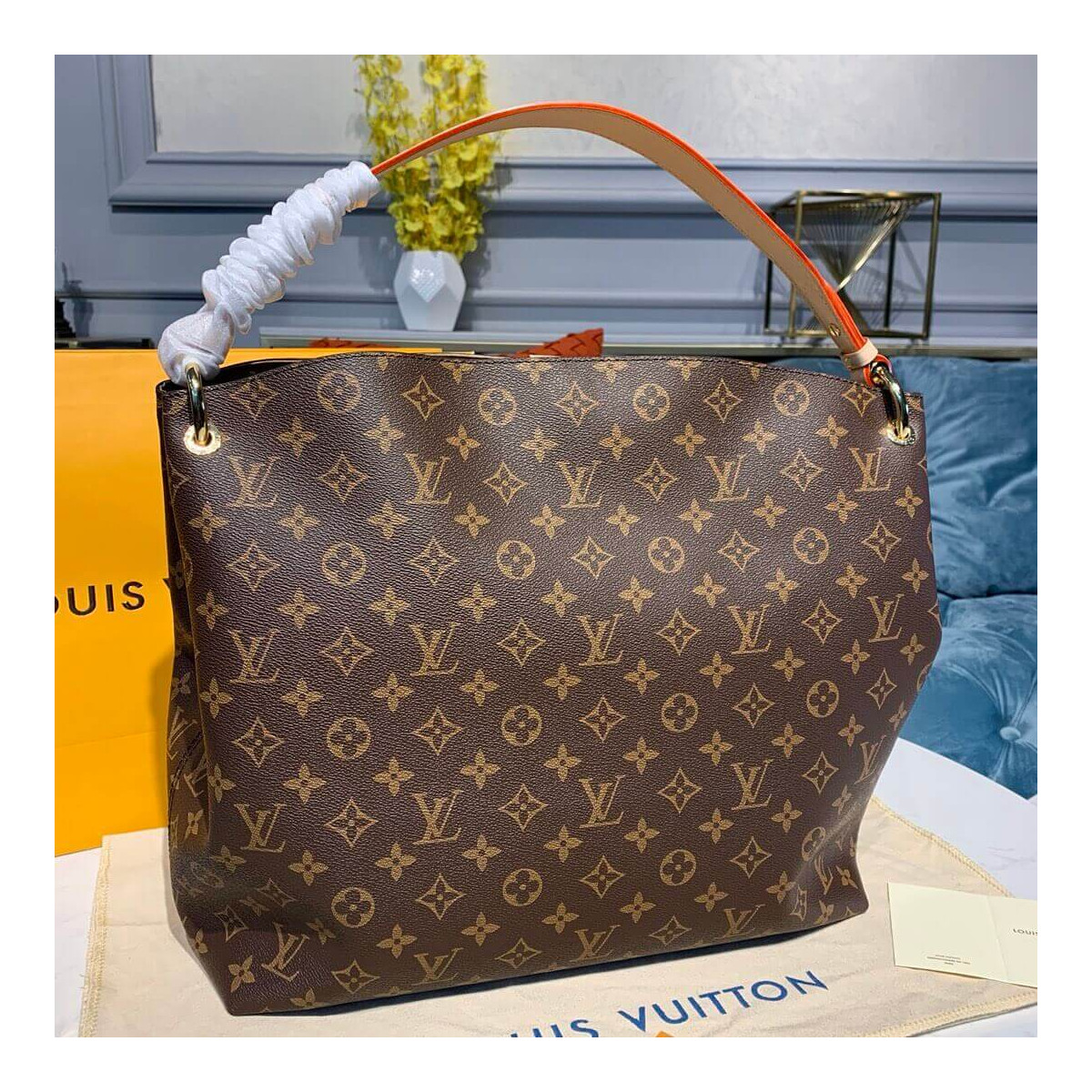 Louis Vuitton Monogram Canvas Graceful MM M43704