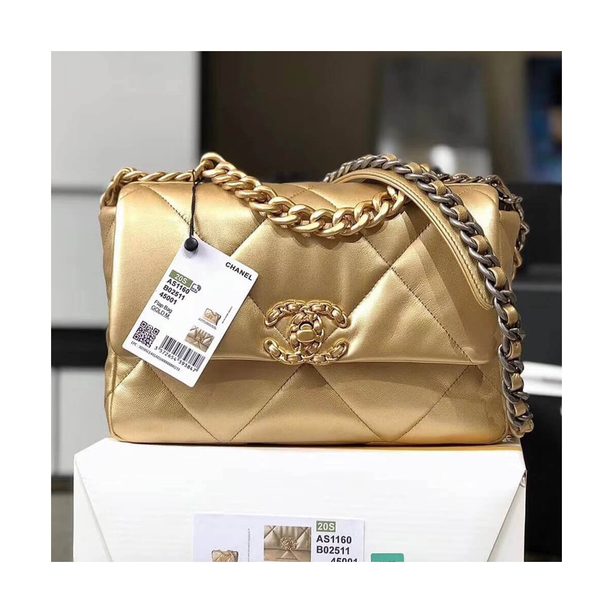 Chanel 19 Flap Bag AS1160 Gold