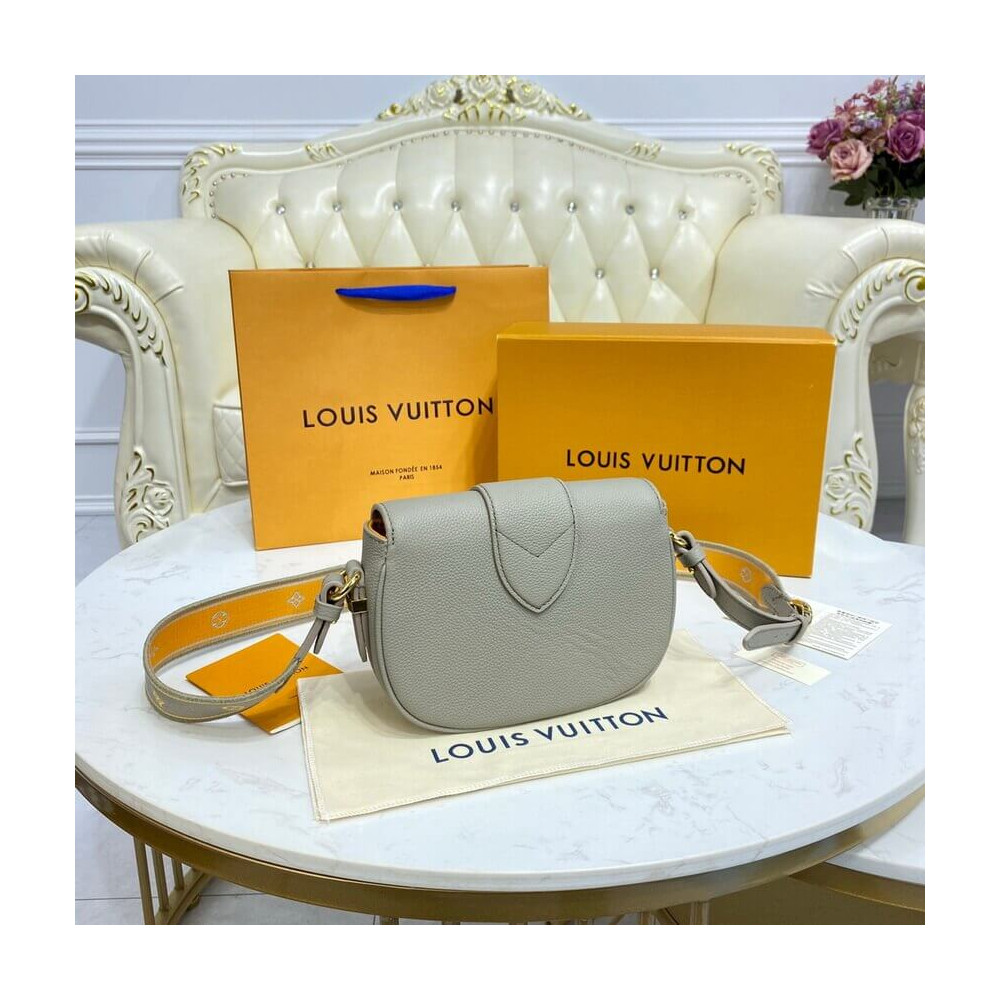 Louis Vuitton LV Pont 9 Soft PM M58728