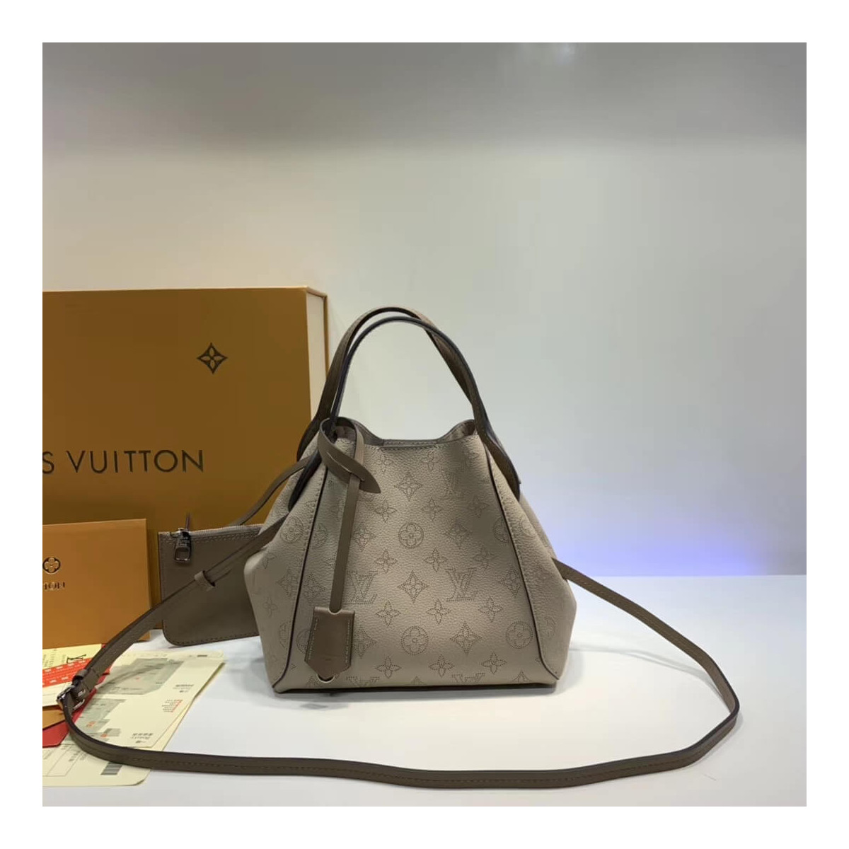 Louis Vuitton Mahina Leather Hina PM M54351 M54353