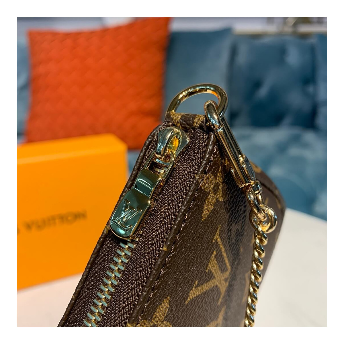 Louis Vuitton Venice Mini Pochette Accessoires M68489