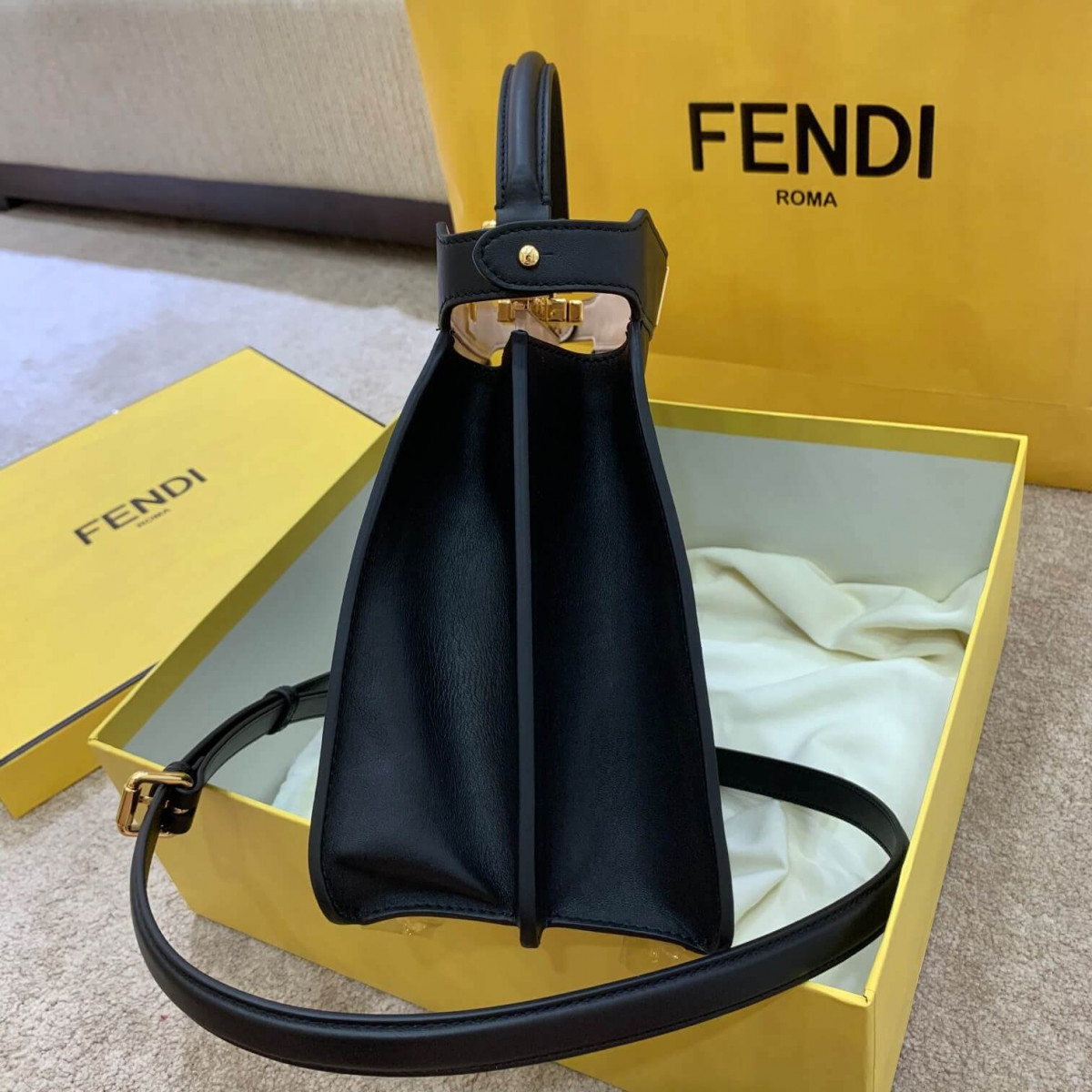 Fendi Medium Peekaboo ISeeU Bag 8BN321