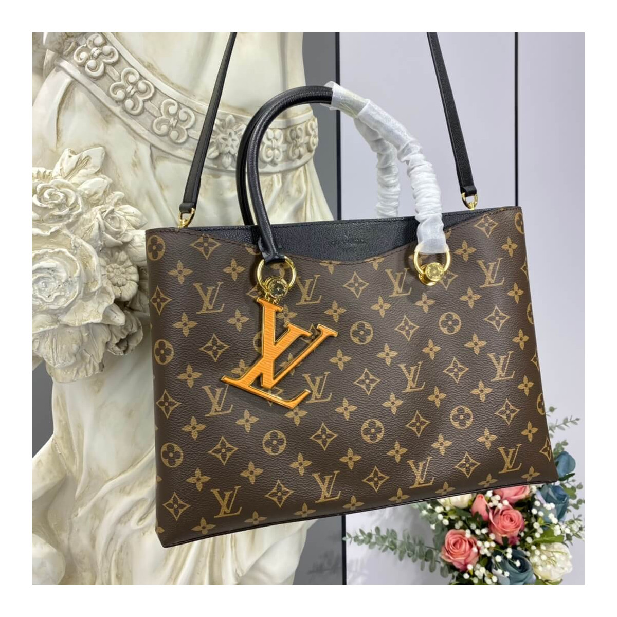 Louis Vuitton Monogram Canvas LV Riverside M40135