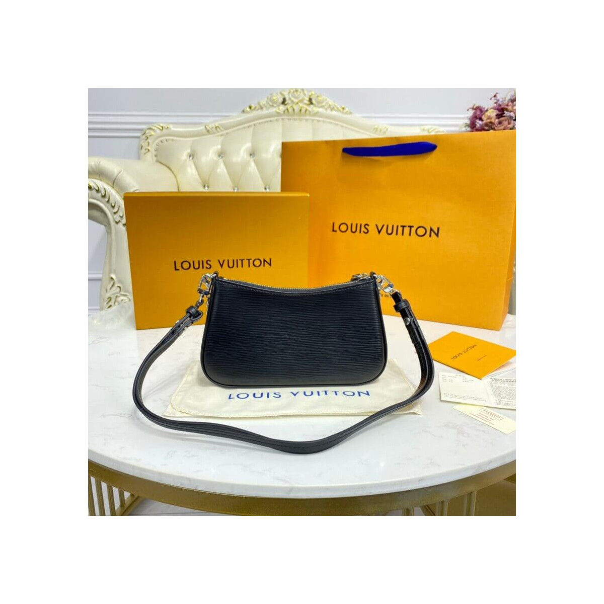 Louis Vuitton Easy Pouch On Strap M80471