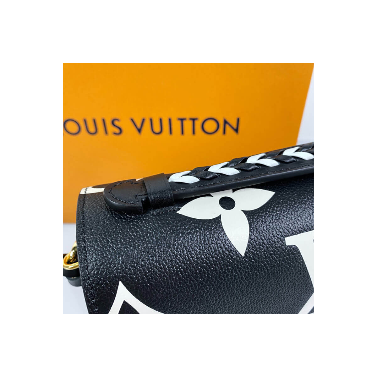 Louis Vuitton LV Crafty Pochette Metis M45384 M45385