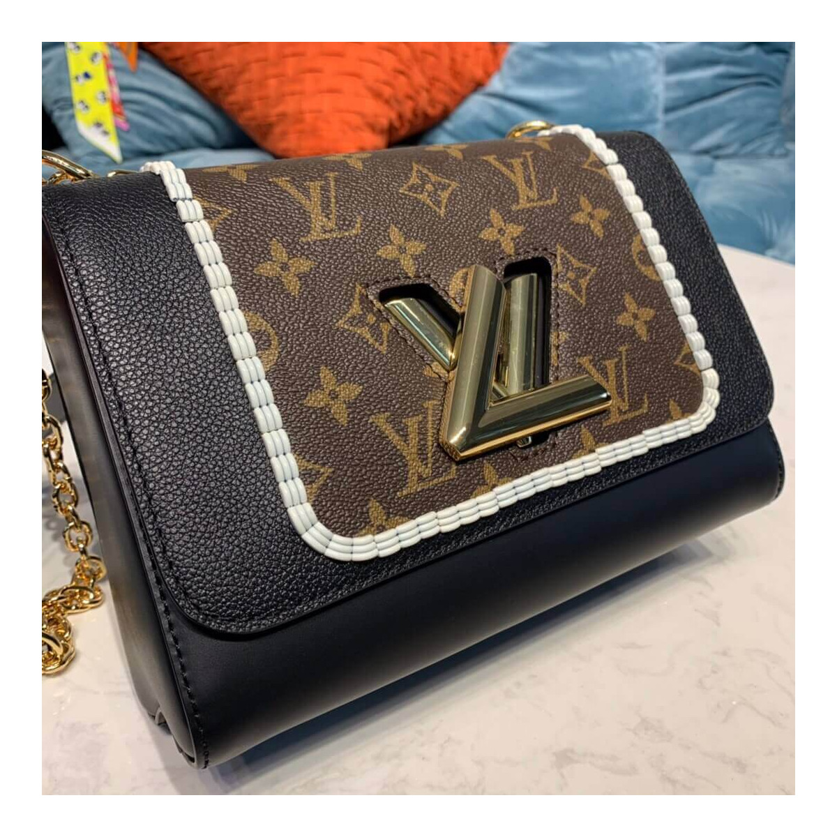 Louis Vuitton Twist MM M44837