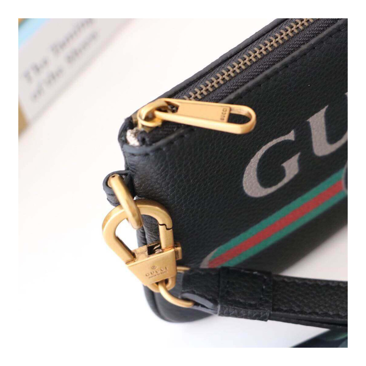 Gucci Logo Print Clutch Bag 526886