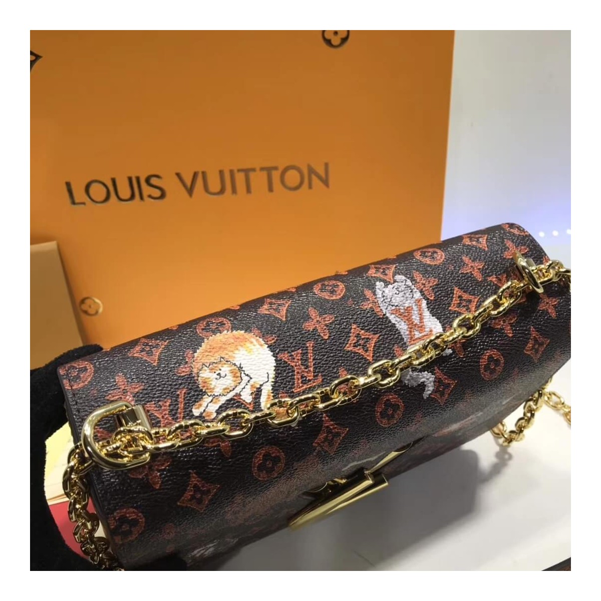 Louis Vuitton Monogram Canvas Twist MM M44408