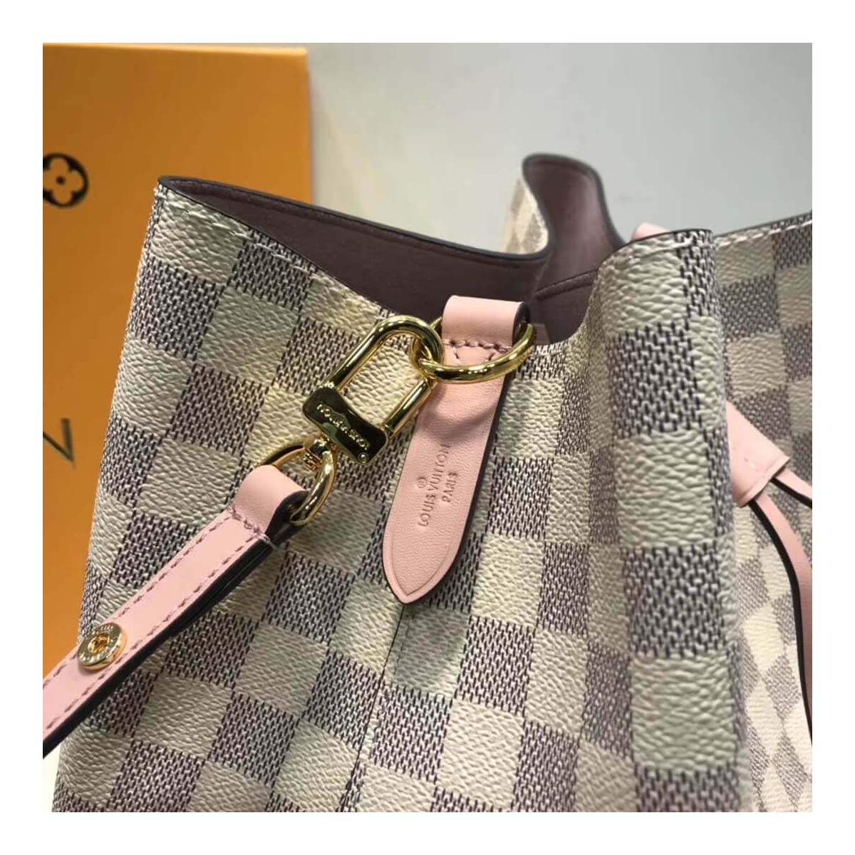 Louis Vuitton Damier Azur NeoNoe N40513