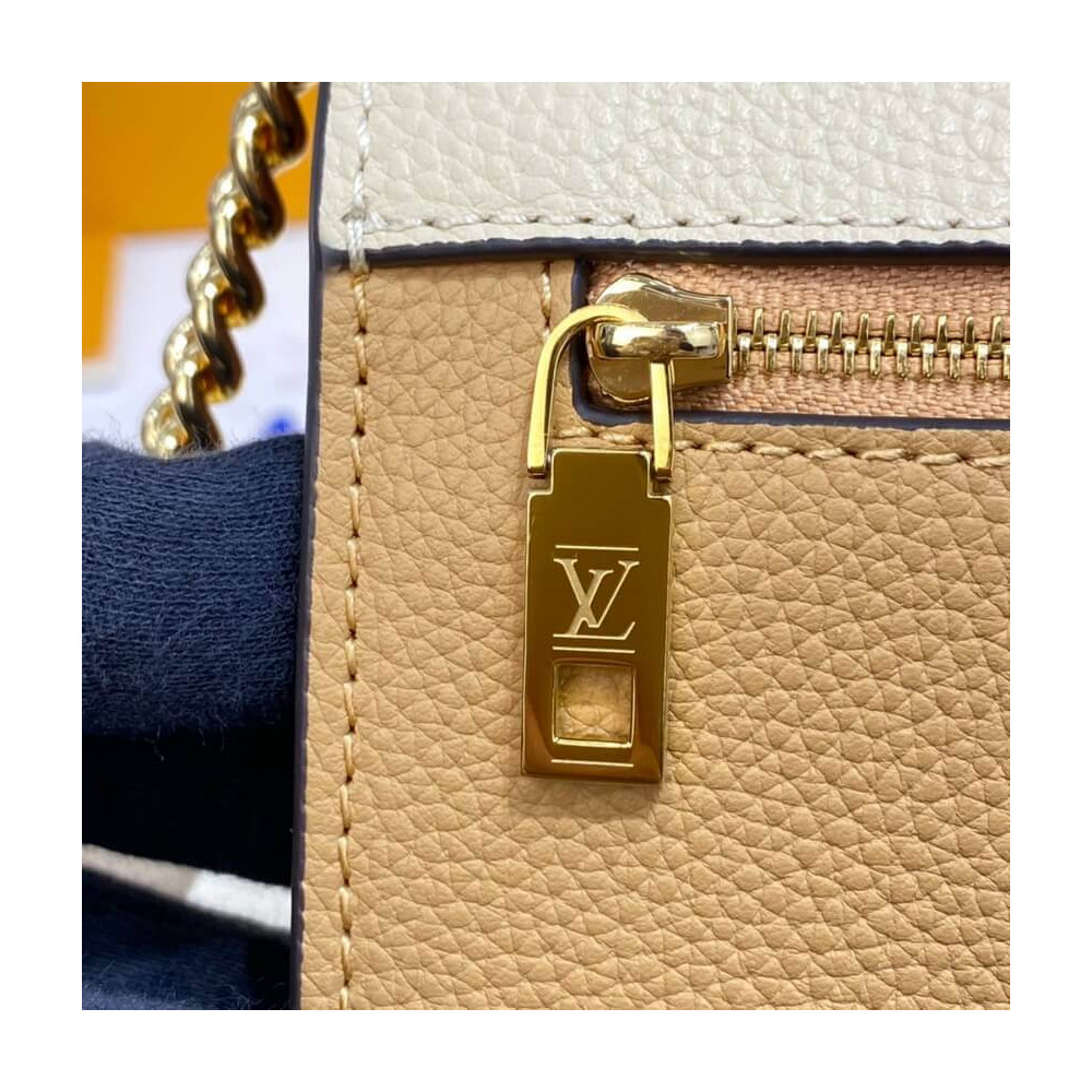 Louis Vuitton MyLockMe Chain Bag M56641