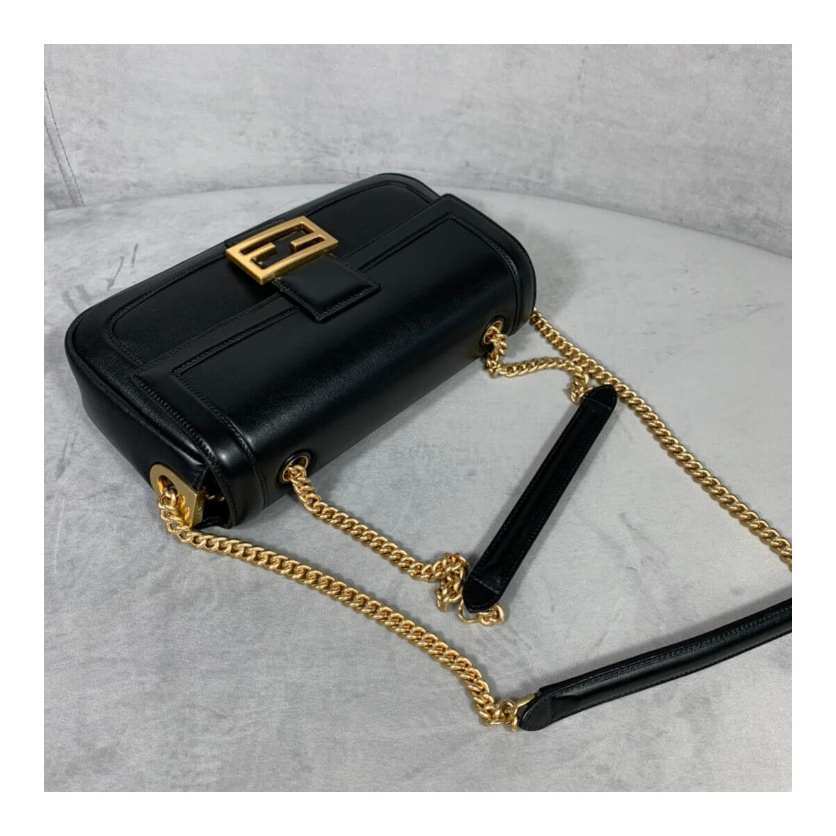 Fendi Baguette Chain Bag In Nappa Leather 8BR783