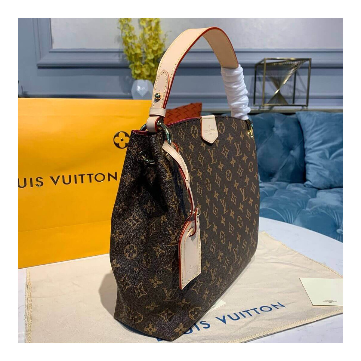 Louis Vuitton Monogram Canvas Graceful PM M43700