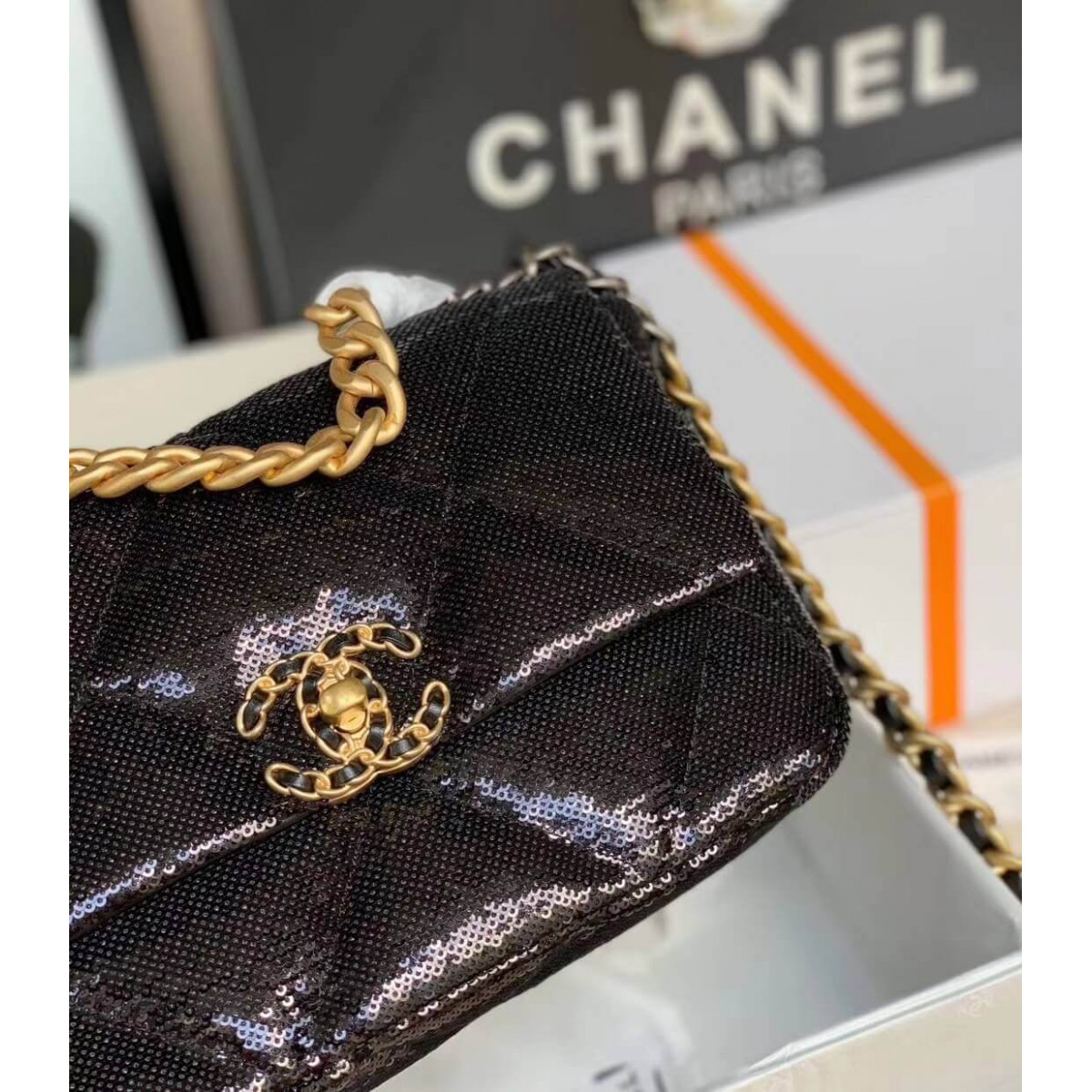 Chanel 19 Flap Bag in Tweed&amp;Sequins  AS1160