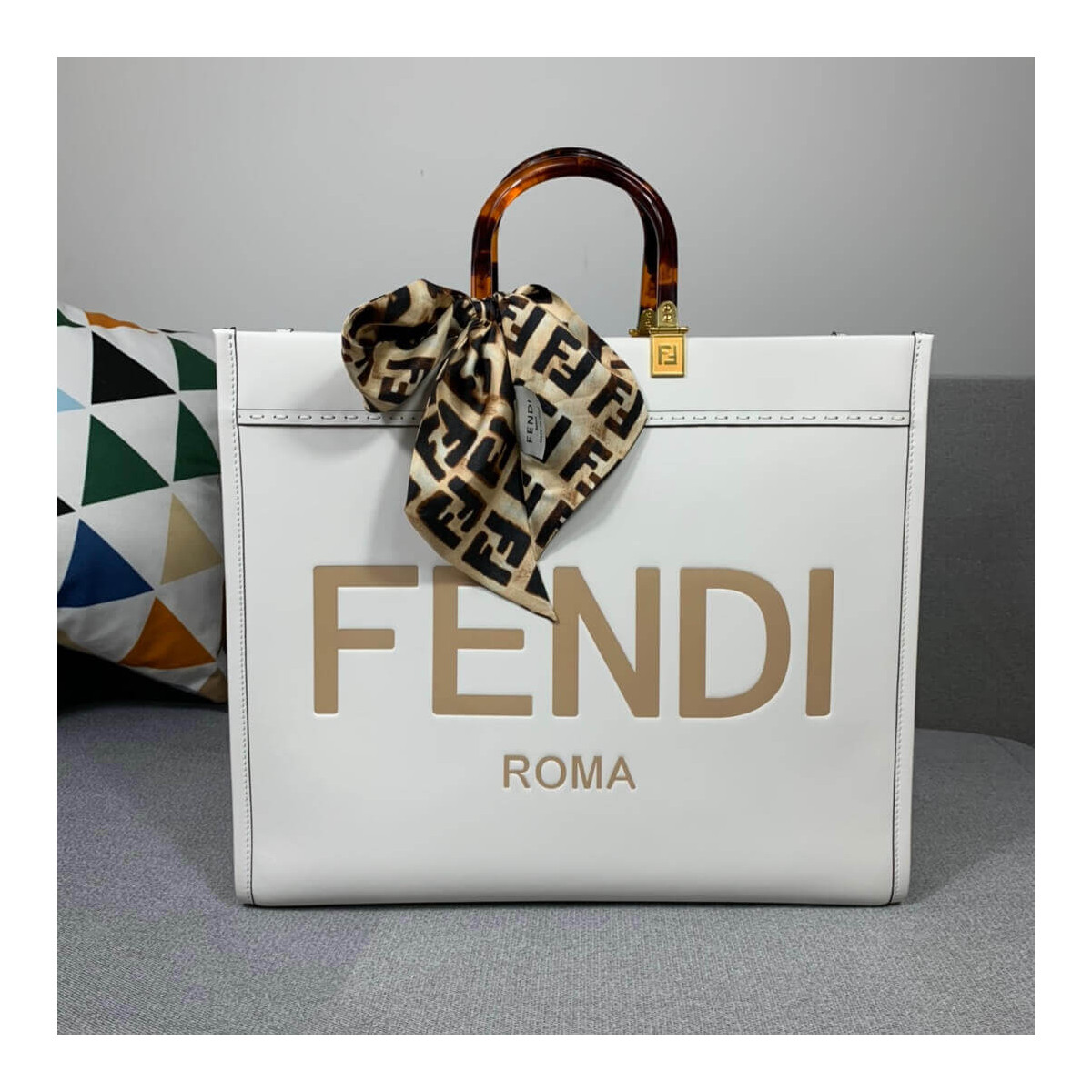 Fendi Sunshine Shopper 8BH372