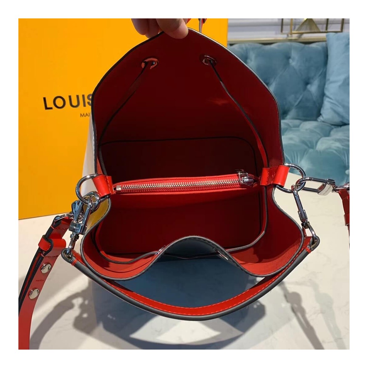 Louis Vuitton Epi Leather NeoNoe MM M53610 M54370