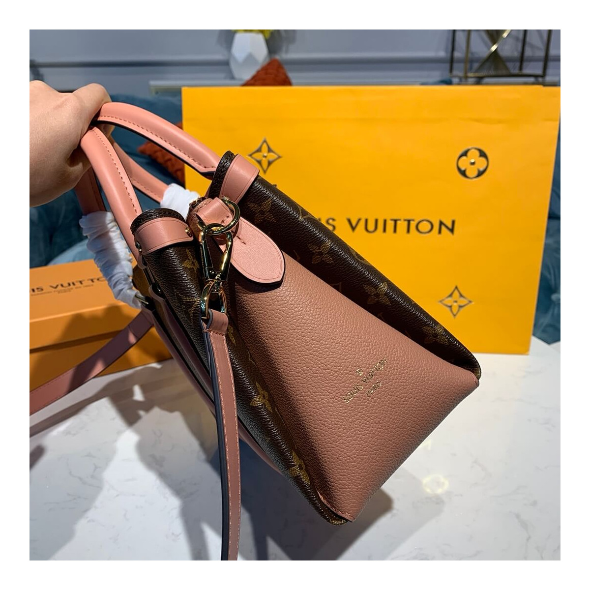 Louis Vuitton Open Handbag BB M44898