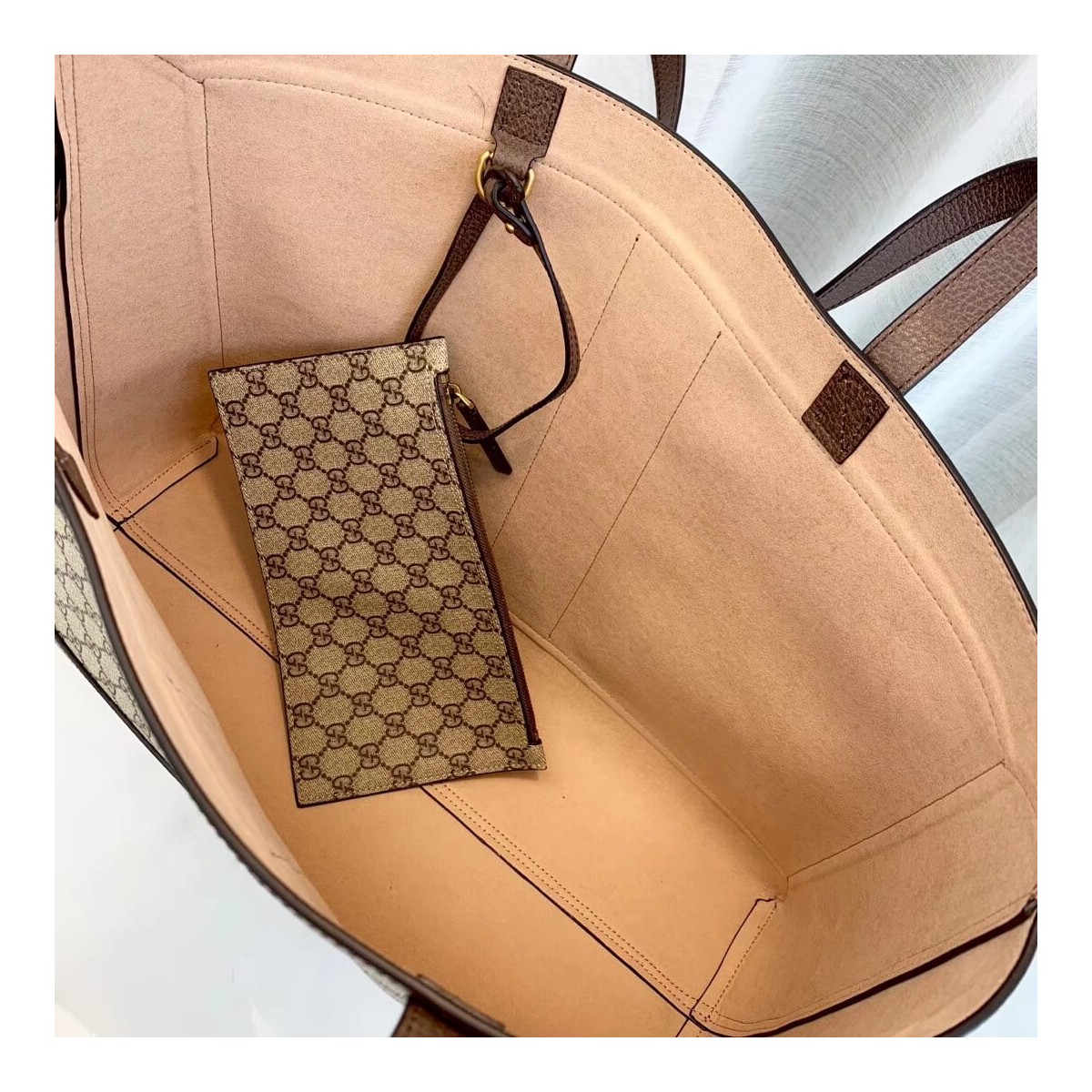 Gucci Ophidia GG Tote 547947