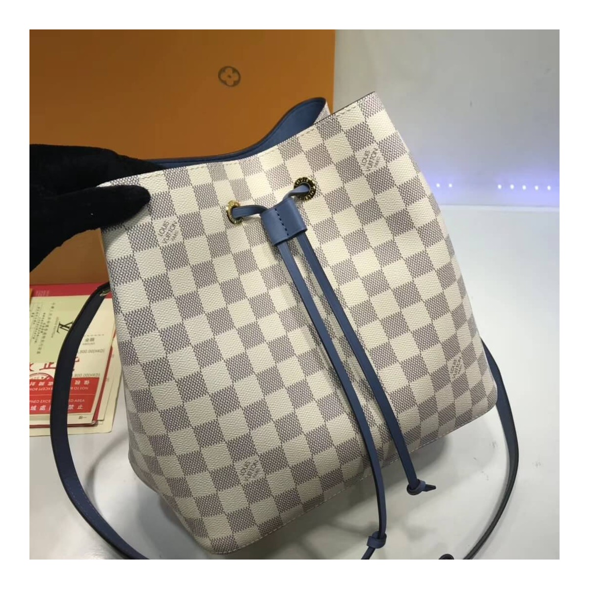 Louis Vuitton Damier Azur NeoNoe N40513