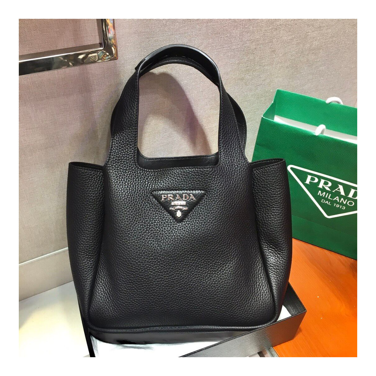 Prada Leather Handbag 1BG335