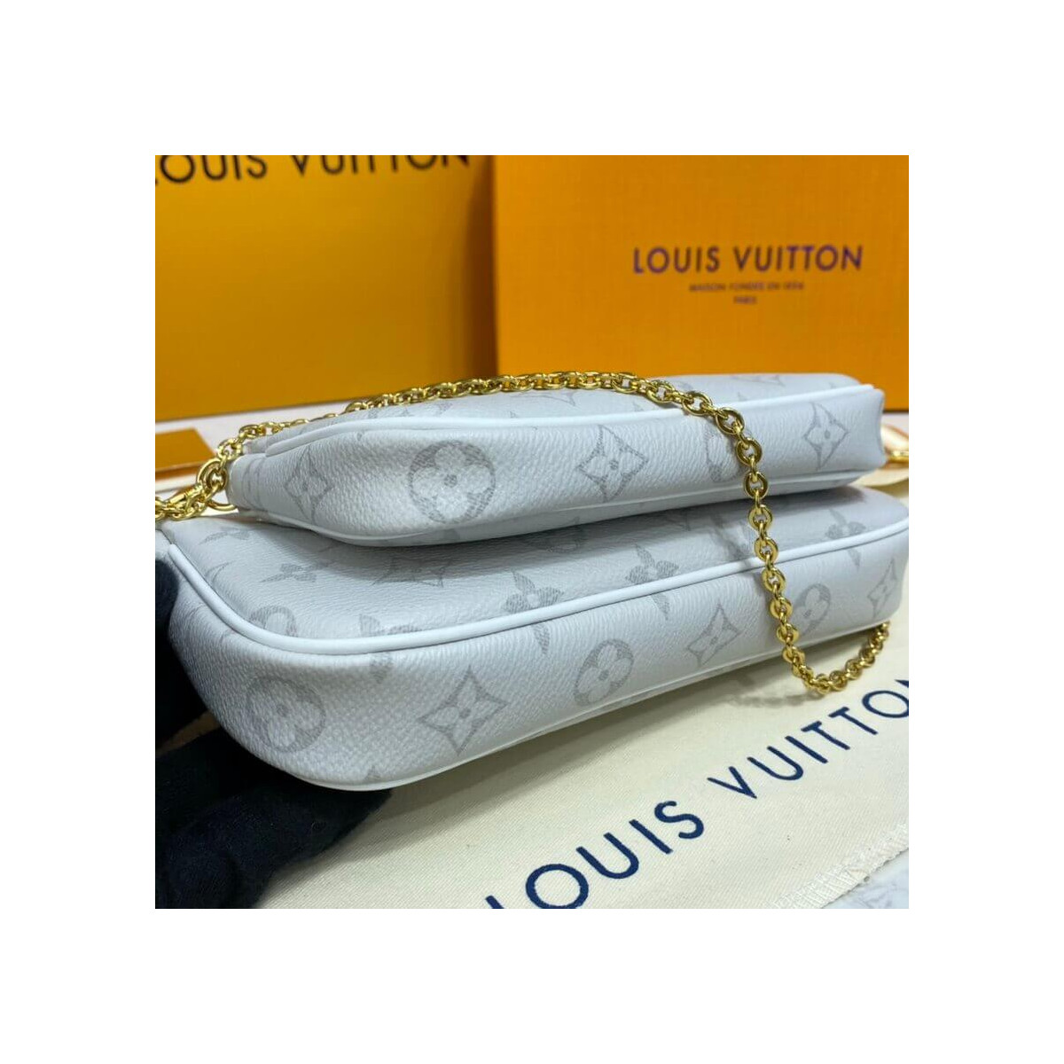 Louis Vuitton Monogram Multi Pochette Accessoires White