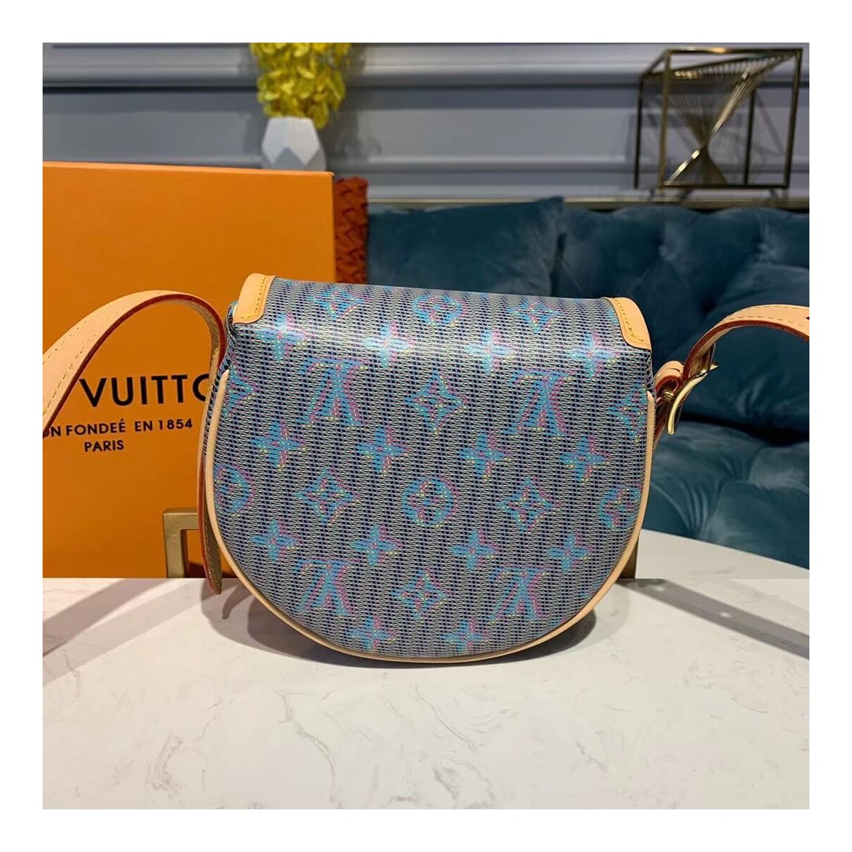 Louis Vuitton Tambourin Handbag M55460