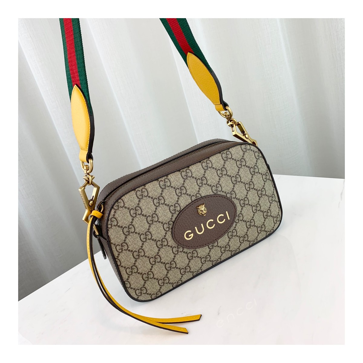 Gucci GG Supreme Messenger Bag 476466