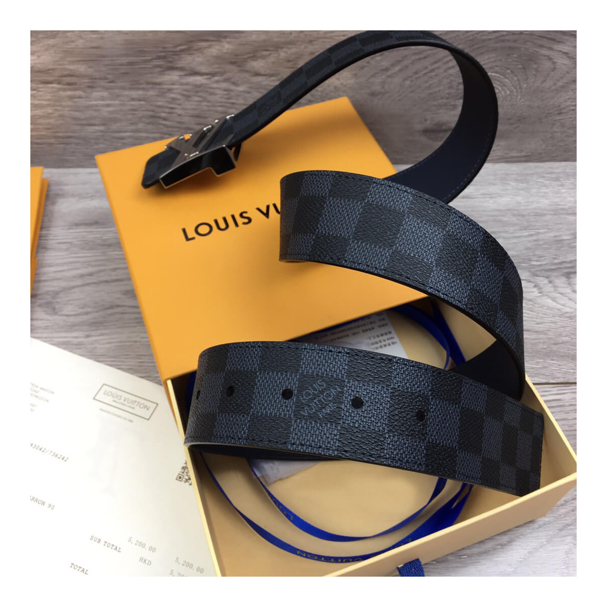 Louis Vuitton Initiales 40mm Belt M9210