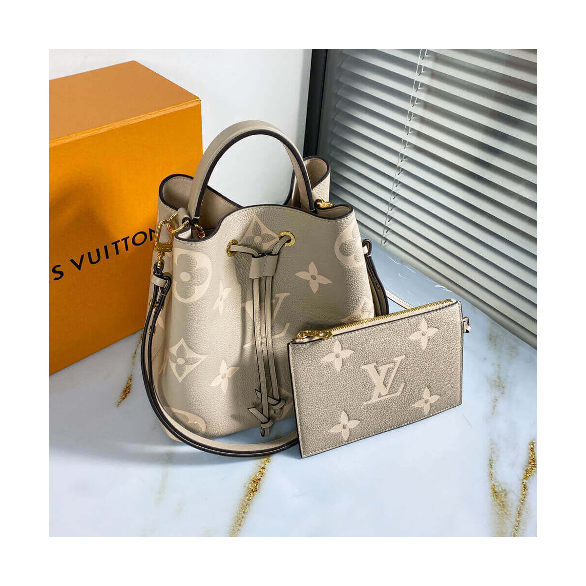 Louis Vuitton NeoNoe MM M45555 M45497