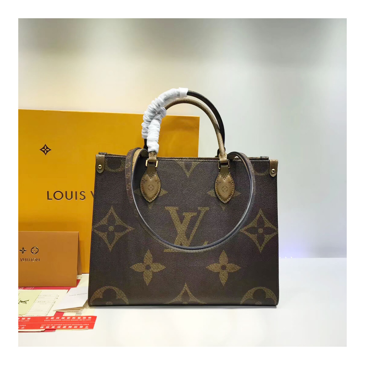 Louis Vuitton Onthego MM M45039