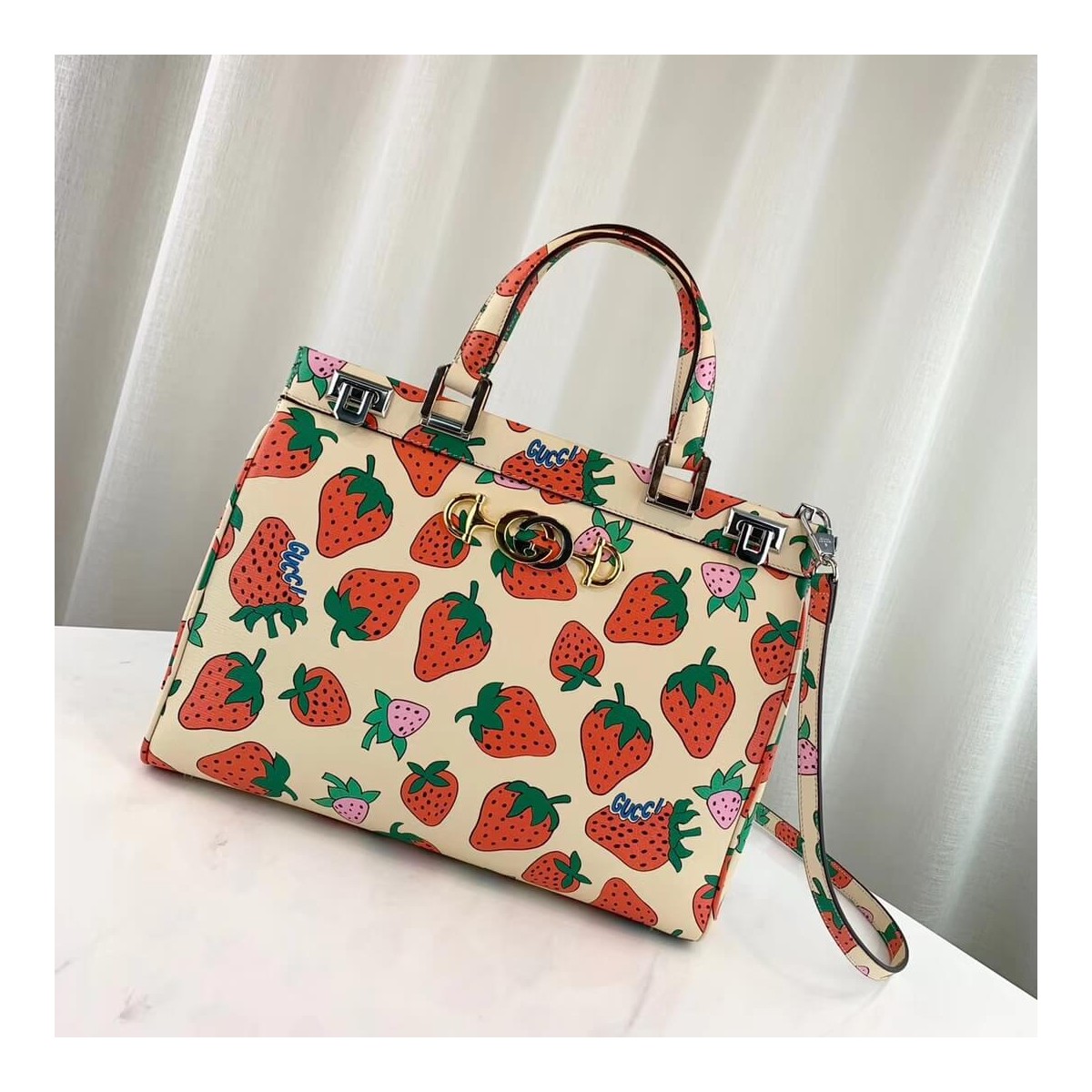 Gucci Zumi Strawberry Print Medium Top Handle Bag 564714