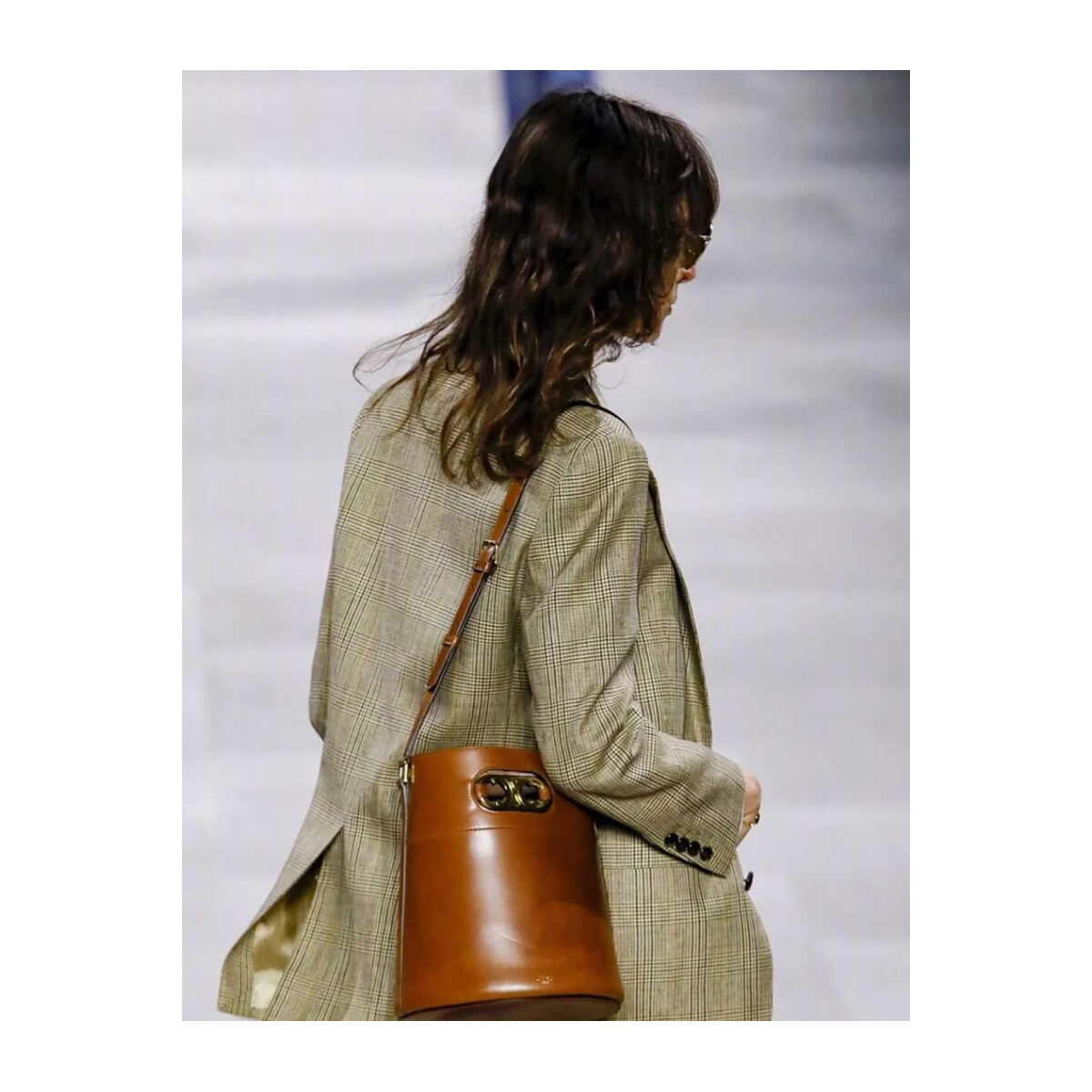 Celine Bucket Maillon Triomphe In Natural Calfskin 193043