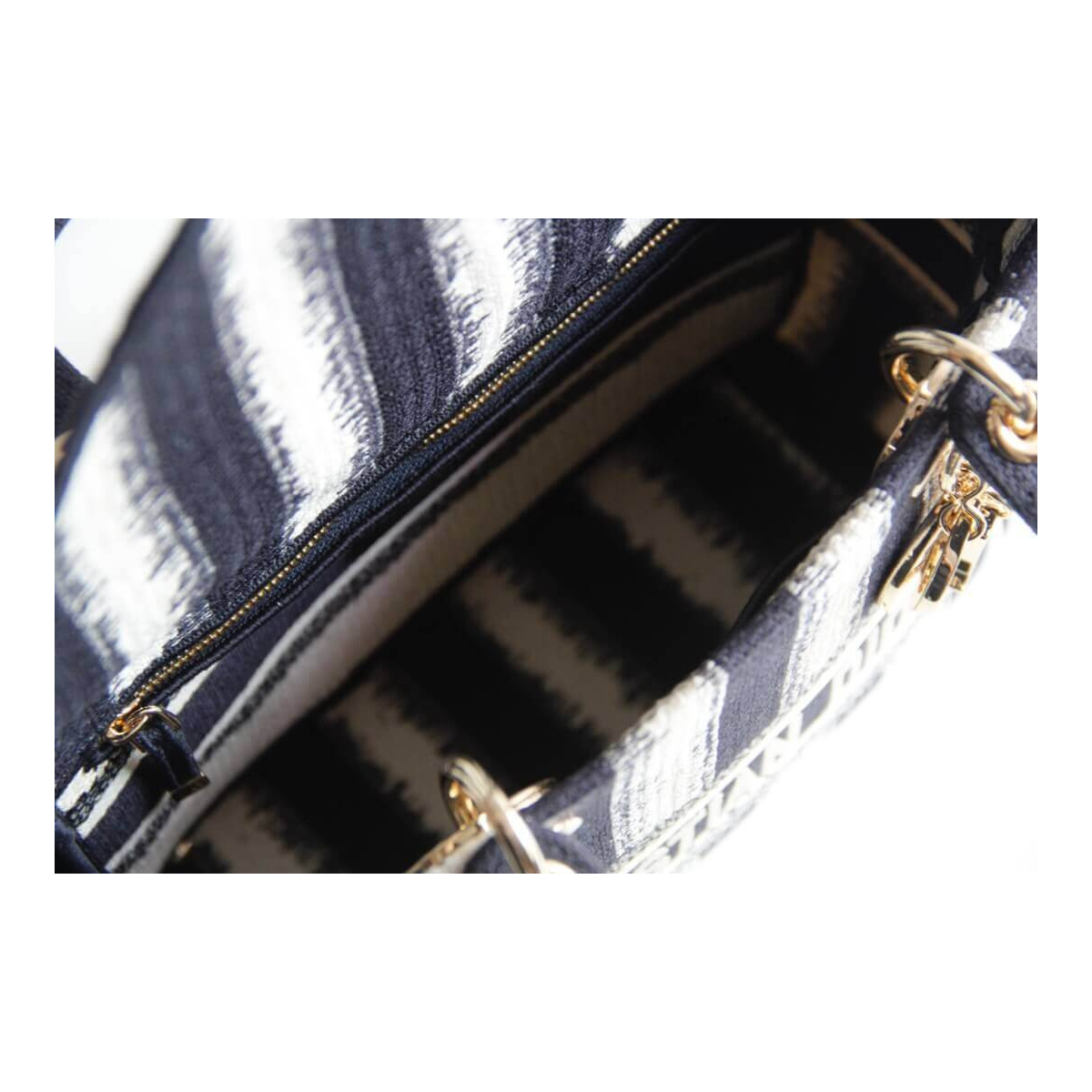 Dior Medium Blue D-Stripes Embroidery Lady D-Lite Bag M0565