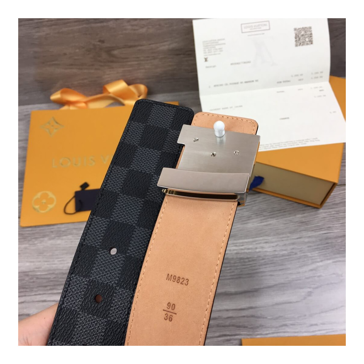 Louis Vuitton Initiales 40mm Belt M9823