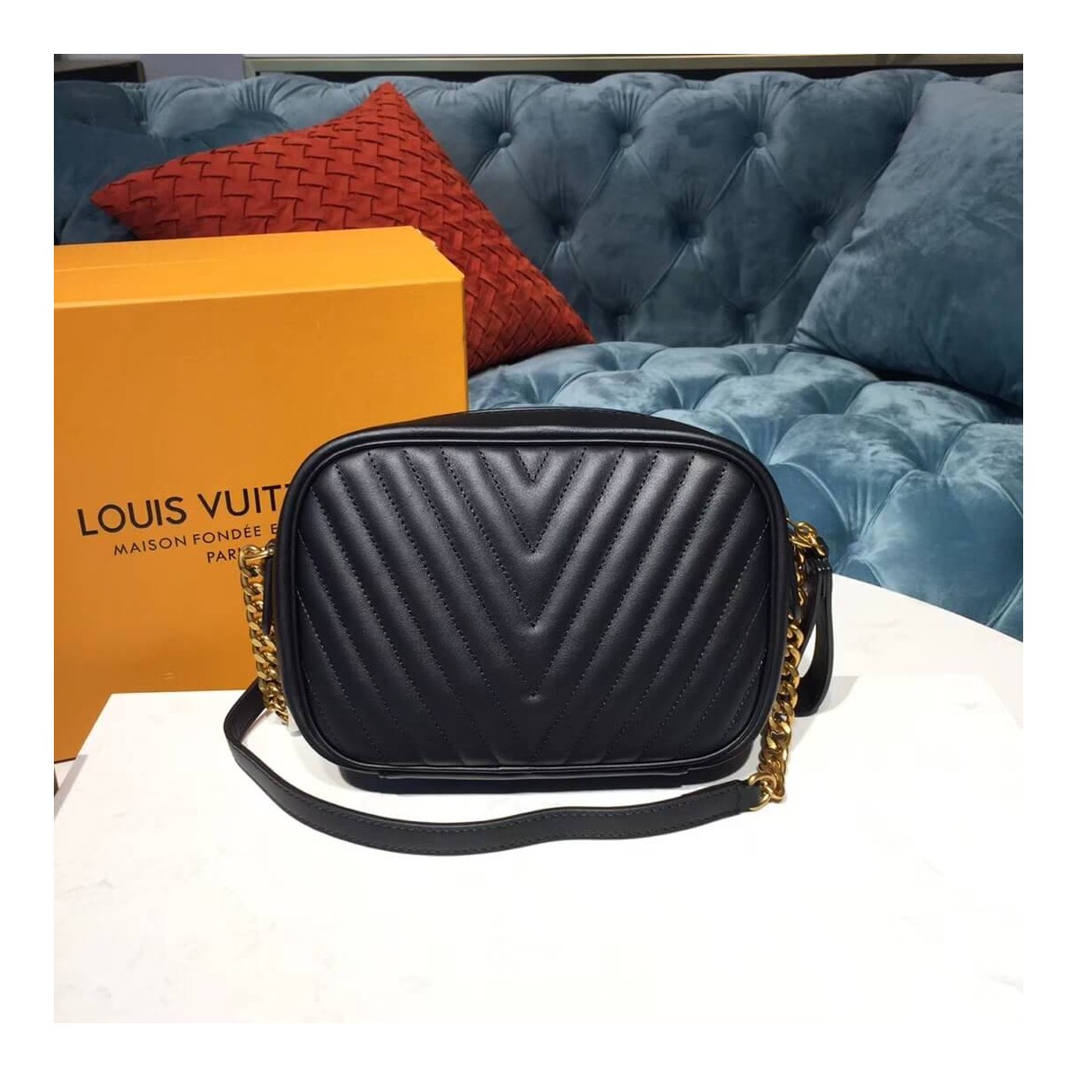 Louis Vuitton New Wave Camera Bag M53682